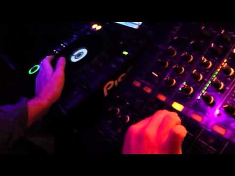 DJ Marcus iLL live at Millenium IEC, May 10th, 2013 (part 2)