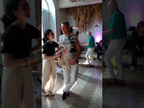 Salsa on Sunday 04-06-2023