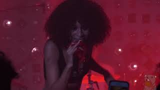 Ravyn Lenae - Sticky (live @ Baby's All RIght 4/3/18)