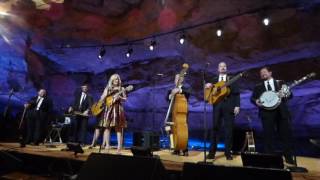 Rhonda Vincent with the Rage, Heartbreakers Lullaby (BGU)
