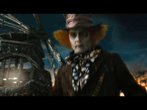 Disney España | Teaser Trailer Español Alicia en el País de las Maravillas de Tim Burton