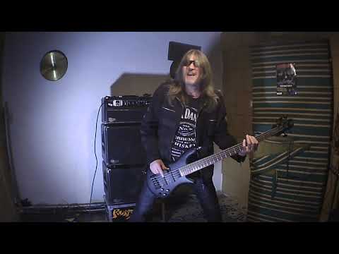 Rusty Fox - Rusty Fox  -  Hostitel