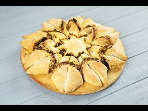 download lagu mp3 mp4 Tomato Pesto Puff Pastry Appetizer, download lagu Tomato Pesto Puff Pastry Appetizer gratis, unduh video klip Tomato Pesto Puff Pastry Appetizer