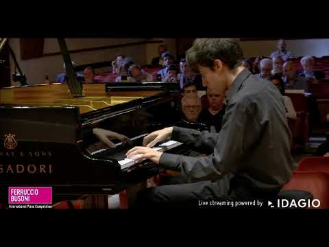 Fuga Piano Performance Video