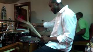 Vashawn Mitchell: Chasing After You with Mike Hunter Jr on drums