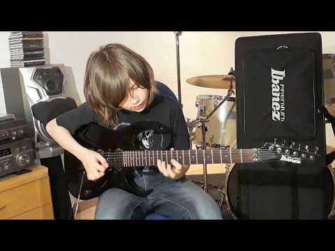 Dustin Tomsen 13 years old covers Vinnie Moore "Meltdown"