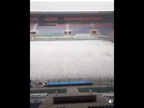 Temporal en San Luis: impactante caída de granizo en el Estadio La Pedrera de Villa Mercedes
