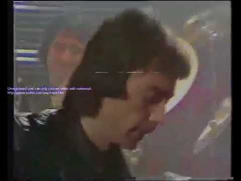 Yes Miscellany: 1983 - Rick Wakeman on Gastank - featuring Steve Hackett - "Hackett To Pieces"