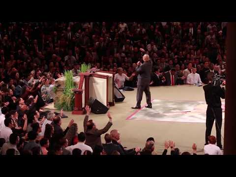 LANDMARK 2020 -Stockton, CA-Altar call-PRE-QUARANTINE)  Worship("How Great Thou Art")  file0349