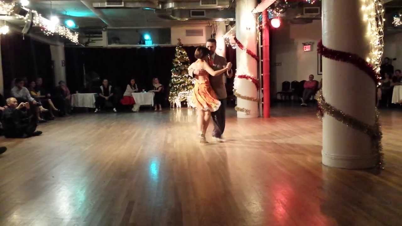 Argentine Tango:Maria Olivera and Gustavo Benezcry Saba - Arrabalera