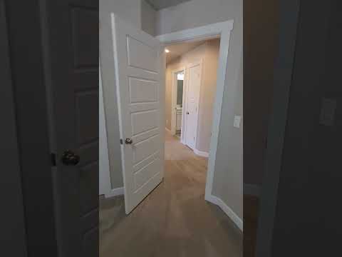 PRE-LEASE FOR 1 MONTH FREE RENT : Fruit Heights 4-bed, 3.5-bath Townhome Available Early September!!! property video