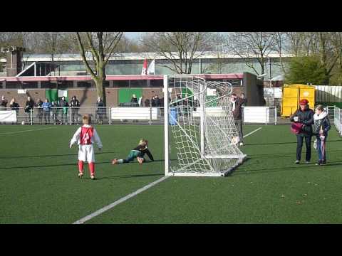 3e Doelpunt RCL F4 - Voorschoten F5, uitslag 3-1