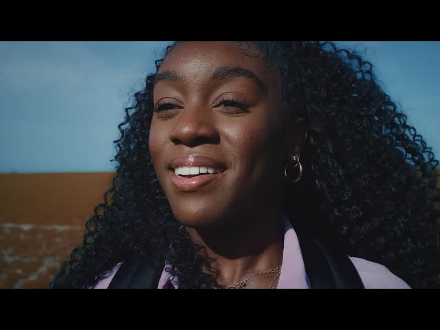 Le Temps von Tayc ((jetzt ansehen))