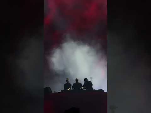 Swedish House Mafia - Greyhound w/ PARISI x Sebastian Ingrosso x Steve Angello - U OK?