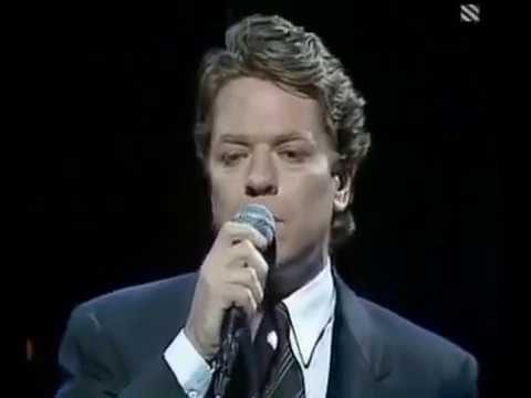 ROBERT PALMER~SHE MAKES MY DAY  LIVE