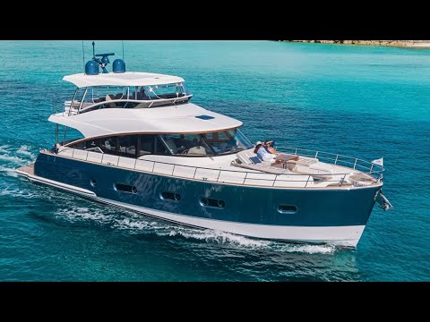 $4.5 Million Yacht Tour : Riviera Belize 66 Daybridge