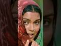 Radha Kyun Gori Main Kyun Kala Zeenat Aman Satyam Shivam Sundaram Latamangeshkar
