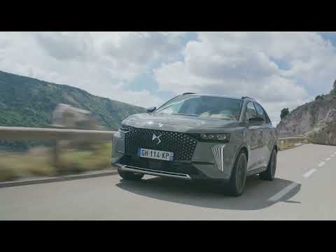New DS7 E-tense 4x4 360 Driving Video