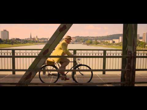 MISCHKULTUR - Fliagn (official music video)