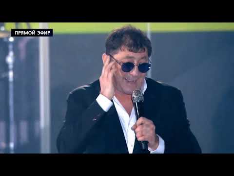 Григорий Лепс - Интро/Стаканы (Жаркий Новый Год 2019)