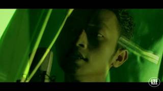 Download lagu ANDRA & THE BACKBONE  - HITAMKU COVER BY RIDWAN mp3