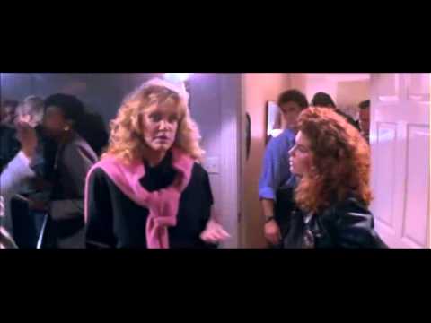 Lethal Weapon 2 - Murtaugh has a bomb on his toilet