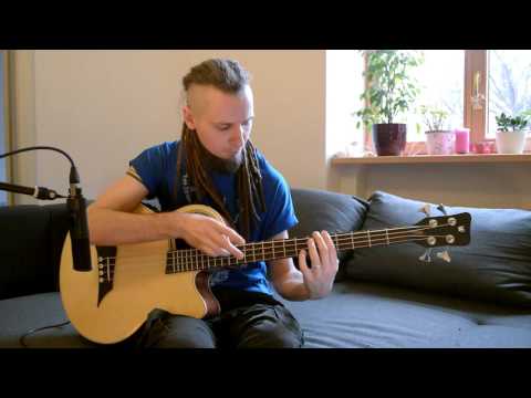 PERCUSSIVE ACOUSTIC BASS