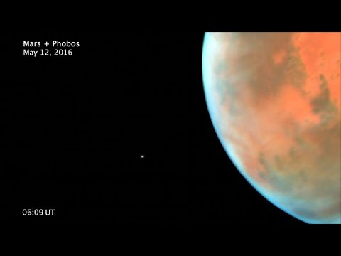 Time-lapse video of Phobos in orbit around Mars (annotated and smoothed)