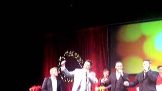 Ernie Haase and Signature Sound ~ "Every Light that shines at Christmas"