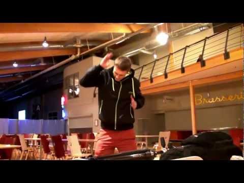 Dreamhack Winter 2012 - XlorD dances for monchi