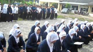 preview picture of video 'PELANTIKAN OSIS SMK AL HIKMAH 2011'