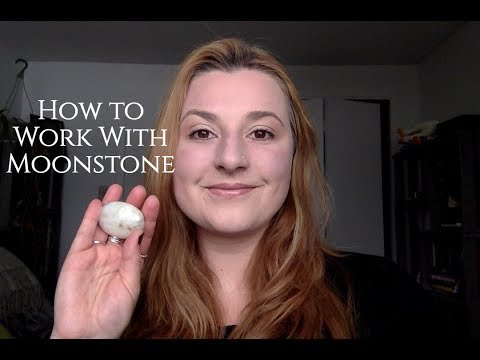 How to Work With Crystals: Moonstone