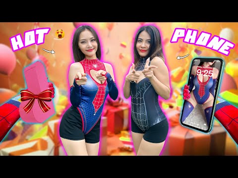 These SPIDER-GIRL wanna call HOT PHONE☎️(Romantic Adventures of Spider-Man Parkour Chase)