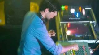 LCD Soundsystem - I Can Change (Tiga Remix)