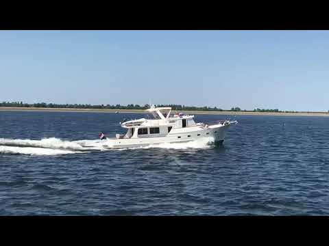 Fleming Yachts 55 15,5 kn in dutch inland waterway.
