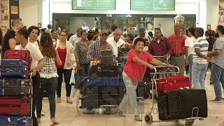 Personas de distinta nacionalidades continúan llegando a RD desde Puerto Rico