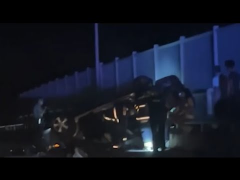 Wrong-way crash injures 5 people in Gloucester, Mass.