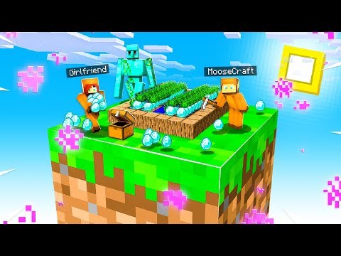 Moose - HOW TO BUILD INFINITE DIAMOND FARM On ONE BLOCK with GIRLFRIEND! (Minecraft)