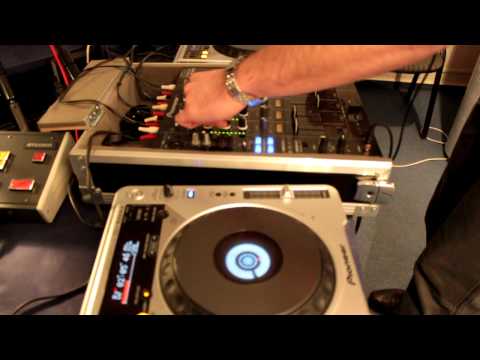 HOUSEMISJA 206 RADIO WEEKEND - DJ SALIS cz.1