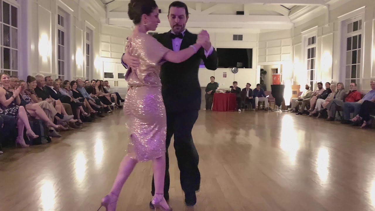 Florencia Bornia y Marcos Pereira Vals