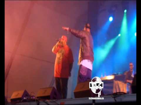 TripleXXX - Busco la fama (Directo en Viñarock 2011)