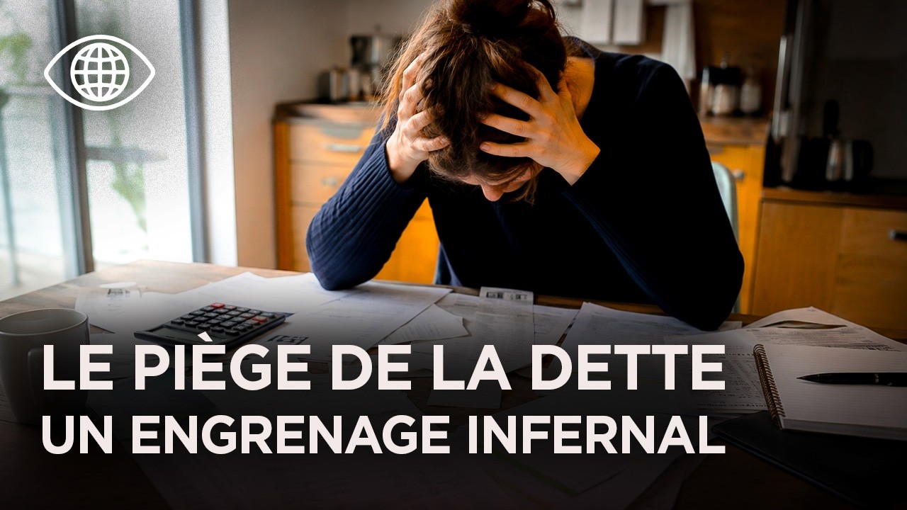 Banques, crédits, dettes : l’engrenage du surendettement | Documentaire Monde-AT