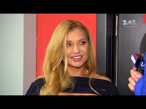 Бэк-вокалистка Олега Винника Таюне вышла из тени и спела сольно