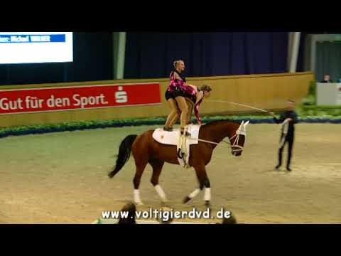 Stefanie Hägele - Kim Stahl - Pas de Deux 04 - DJM Voltigieren Aachen 2017