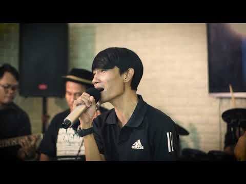 Mahkota Band - Cinta Terlarang (Akustik)