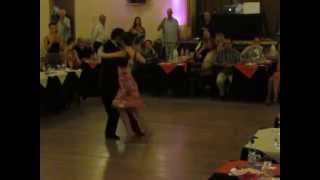 Florencia Borgnia y Marcos D. Pereira en Milonga Solidaria JugarxJugar