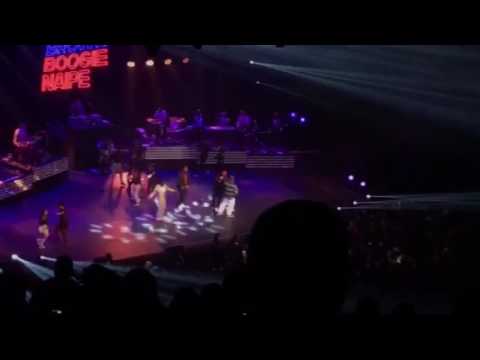 Dance Dance Dance  - Mano Brown - Seu Jorge _ Ao Vivo. . Show de lançamento Boogie Naipe