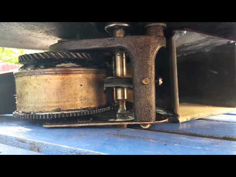 HMV 97c playing Frank Ferera 78