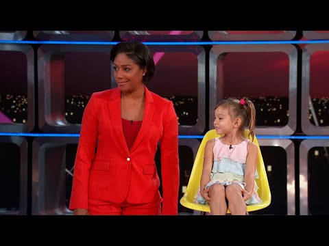 7歳のクロエ、ティファニーに「結婚した」と報告 - 子供の言うことは本当にむごい (7-Year-Old Chloe Tells Tiffany She's Been Married - Kids Say The Darndest Things)