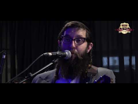 מגדל עוז שמואל גריינמן "בד לבן עם נקודות שחורות"